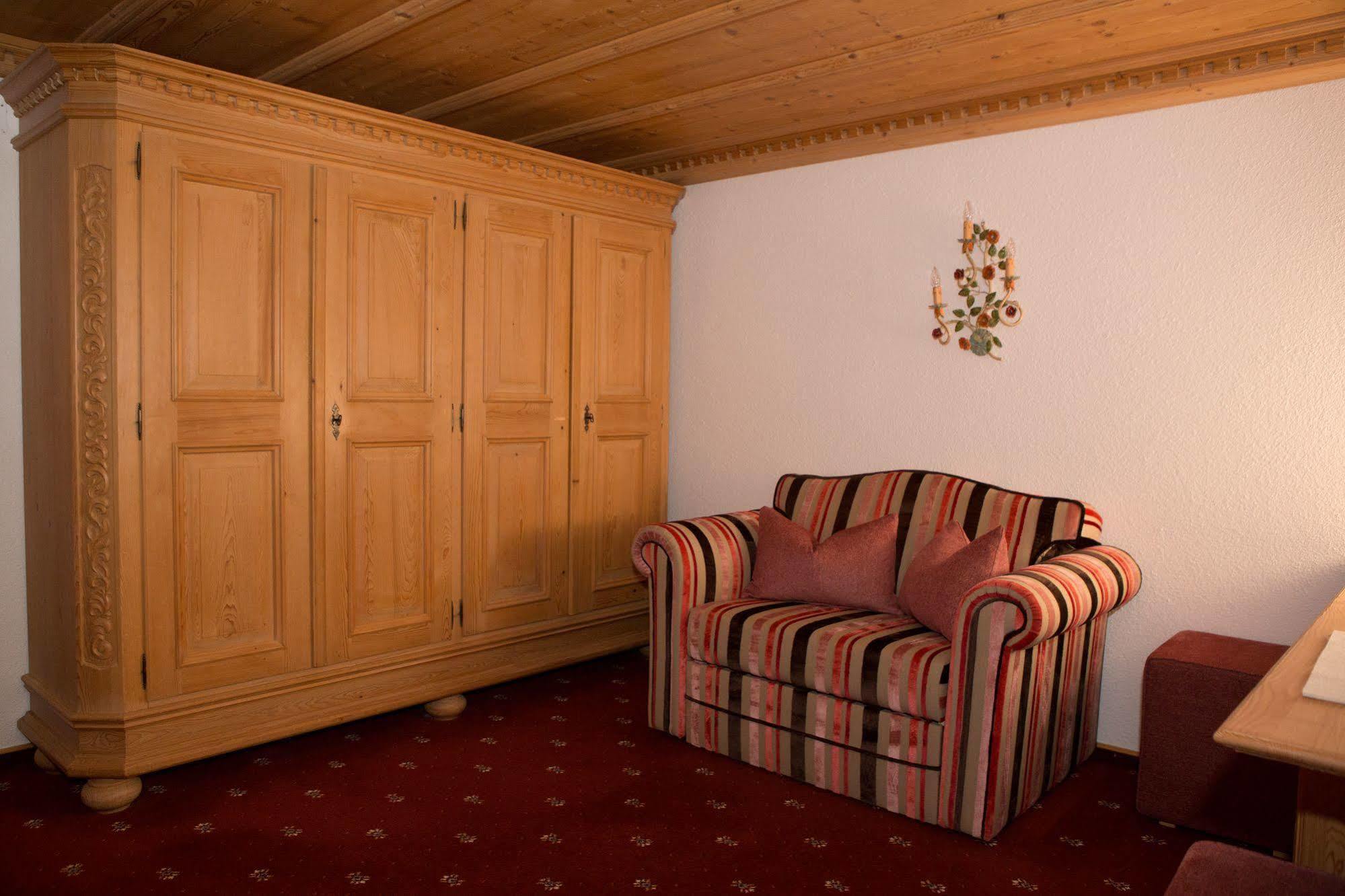 Chalet Brunnenhof Sankt Anton am Arlberg Luaran gambar