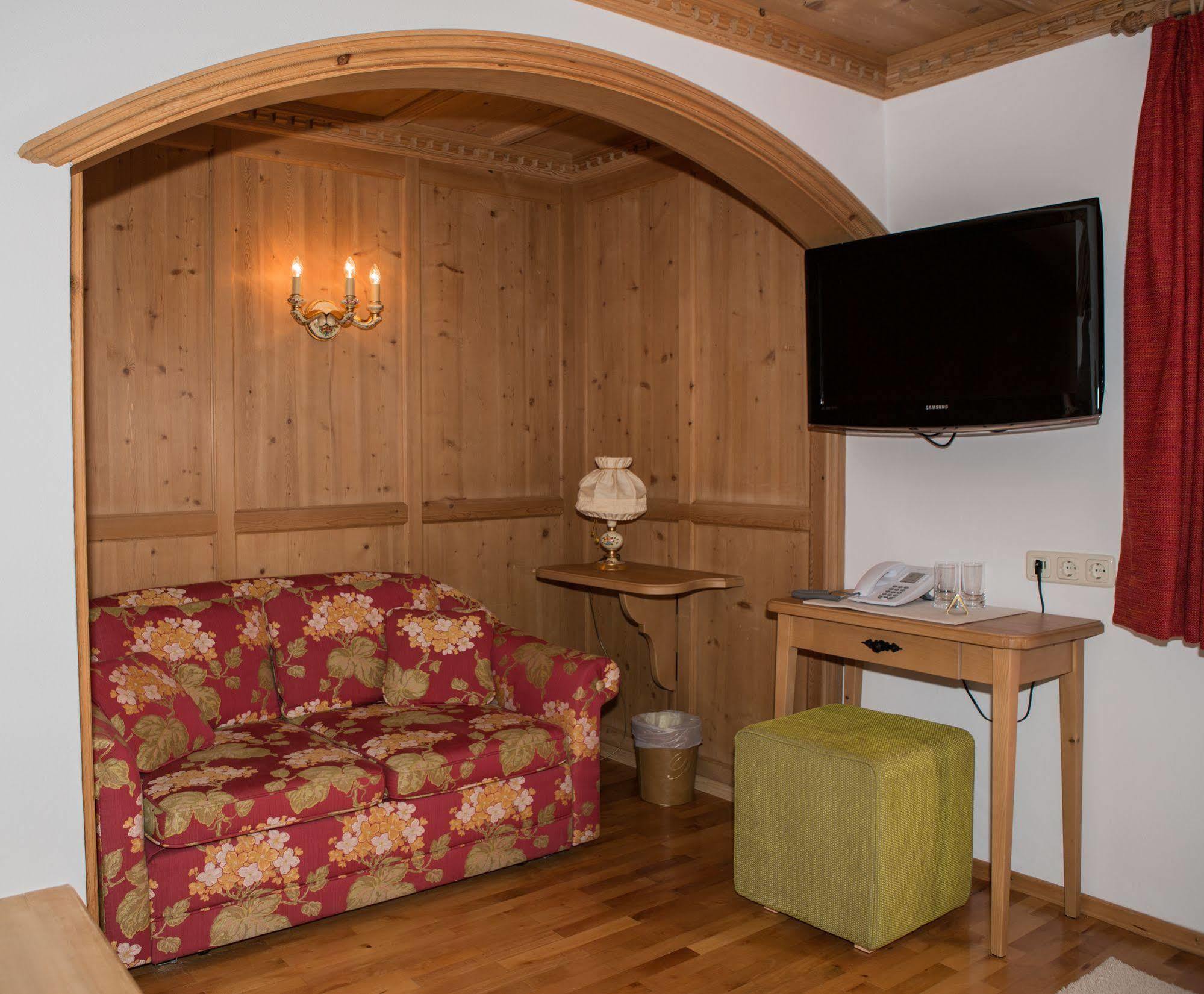 Chalet Brunnenhof Sankt Anton am Arlberg Luaran gambar